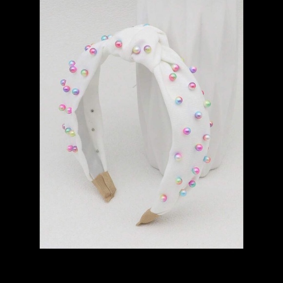 SHEIN Accessories - Headband with Multicolor Pearls